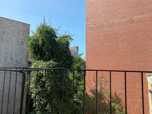 Rented by Bauman Realty Group | media 17