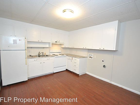 4th image of 302 Fleetwood Dr APT 3