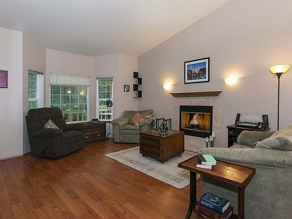 4th image of 6120 Patrosa Ln SE