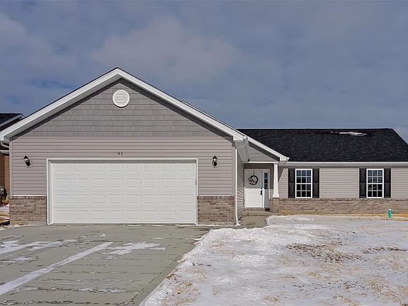 3rd image of 47 Rockport Ct