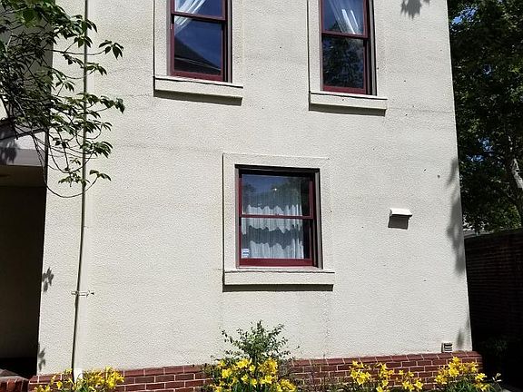 Front of the condo - brand new windows recently installed