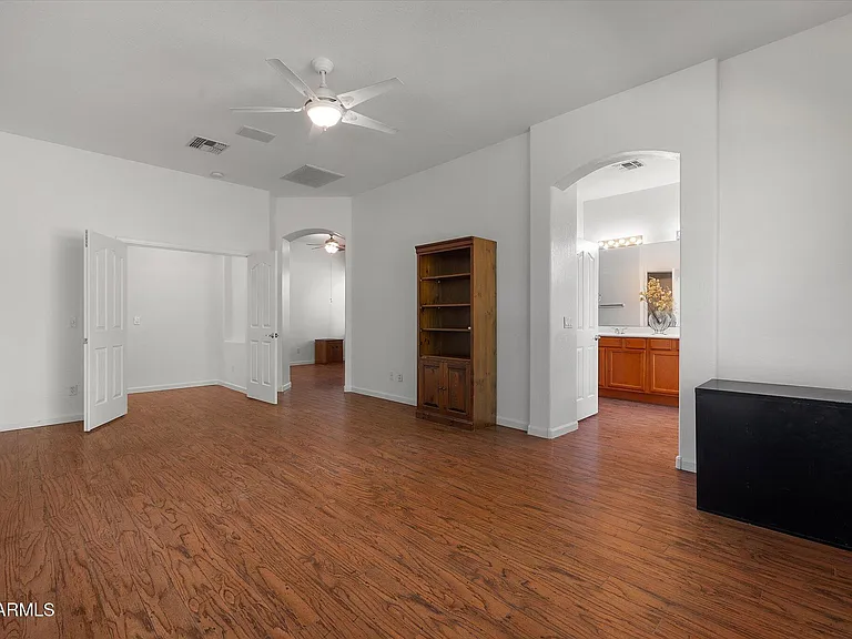 4018 E Harrison St — Photo 16