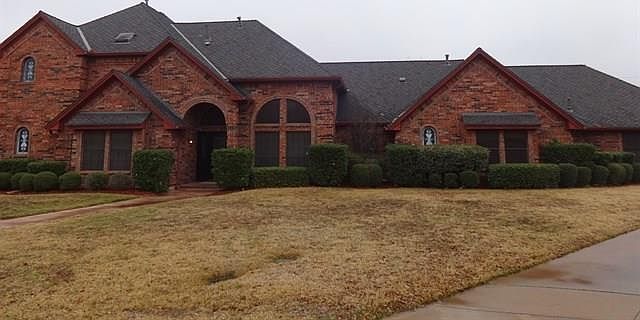 1st image of 3503 Pembrooke Pkwy S