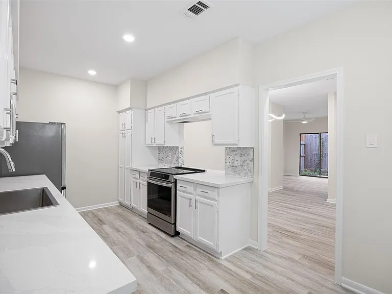 2668 Bering Dr #2668 — Photo 17