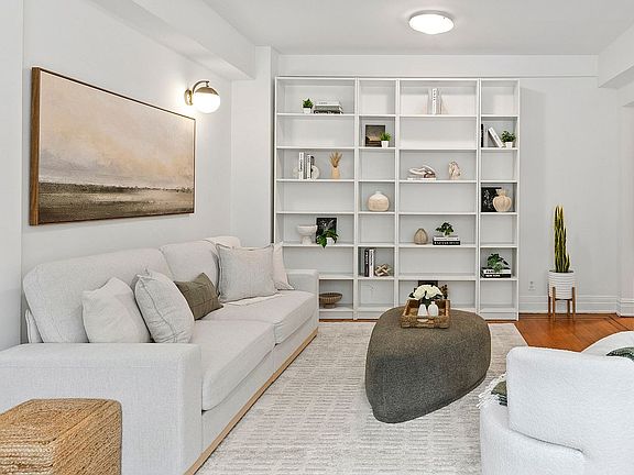4th image of 200 W 108th St APT 2A