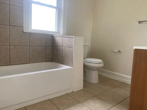 3rd image of 2860 Harris Pl