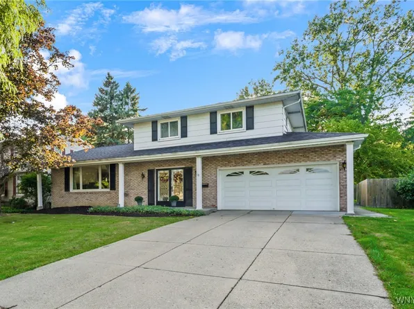 12 Westcliffe Dr, Amherst, NY 14228