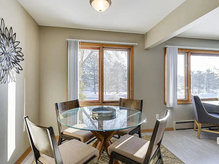 Edina Galleria Flats - 7008 Sandell Avenue