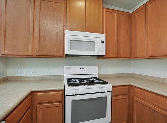 5th image of 5900 Pescia St
