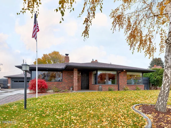 4505 Uplands Way, Yakima, WA 98908