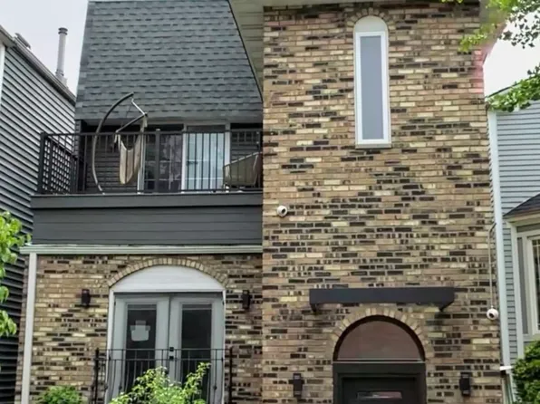 1805 W Cuyler Ave #G, Chicago, IL 60613