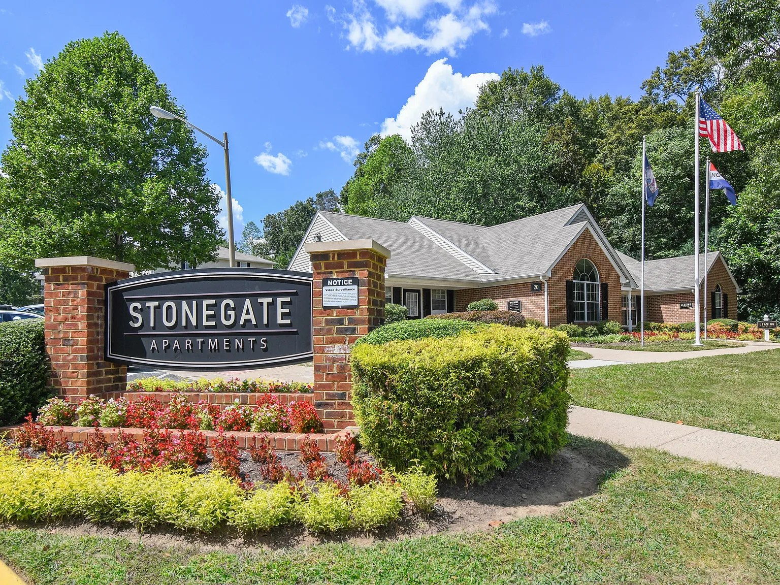 Stonegate Apartments — Photo 1