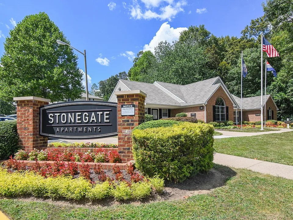 Stonegate Apartments