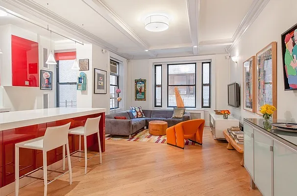 Sold by Sloane Square | media 14