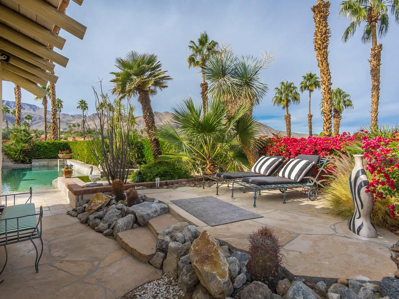 3 bed, 3.5 bath, 3799 sqft, $18,500 — Photo 3