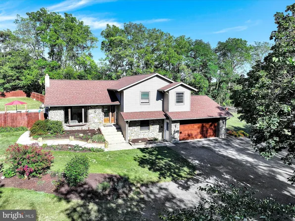 128 Old Ebenezer Rd, Lebanon, PA 17046