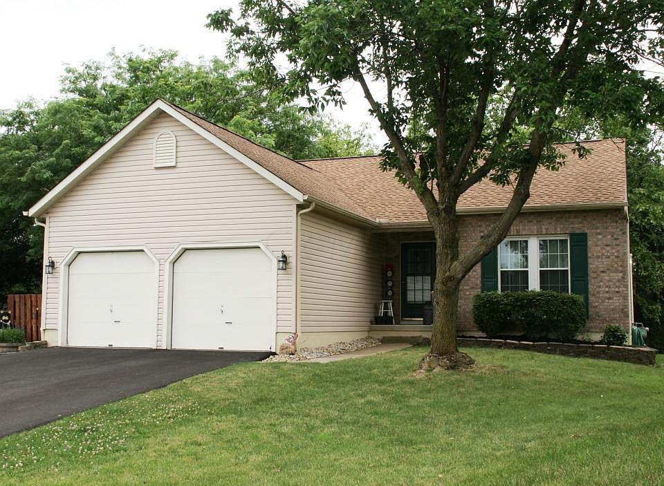 1st image of 493 Buckingham Ct