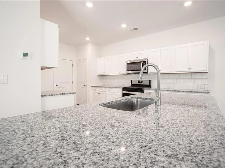 5935 Osgood Pl — Photo 5