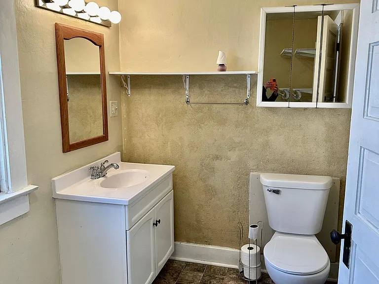 21 N 16th St #B — Photo 12