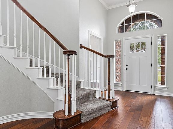 4th image of 237 Cardinal Dr