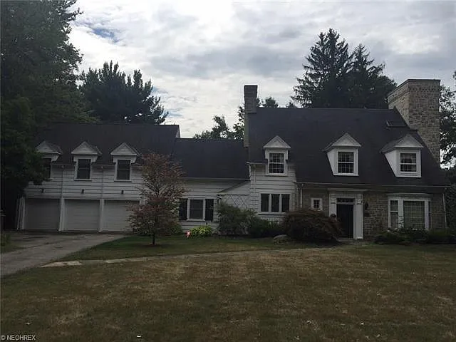 147 Overhill Rd photo 1