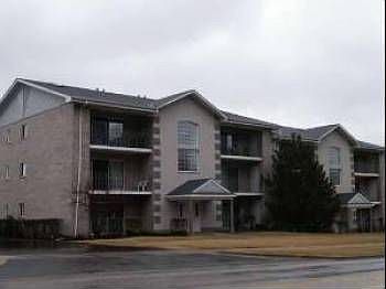1st image of 9158 W 95th St APT 3B