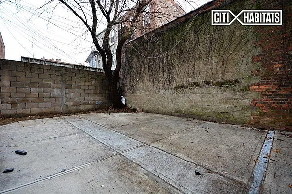 Rented by Citi Habitats | media 30