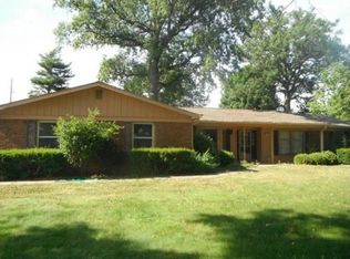 9701 Springdale Dr, Fishers, IN 46037