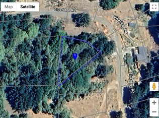 874 Blueridge Rd, Whitethorn, CA 95589