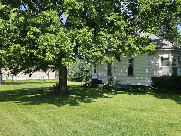 316 Garfield St S, Beardsley, MN 56211
