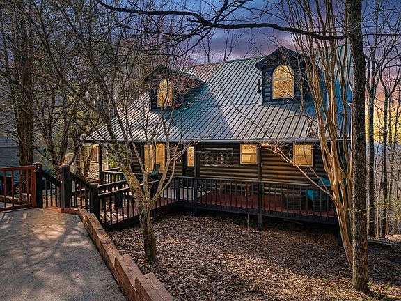 2nd image of 170 Walnut Rdg