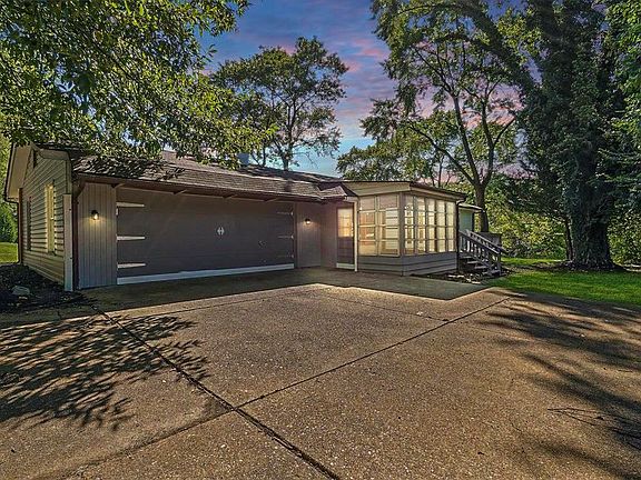 2nd image of 10941 Townley Dr