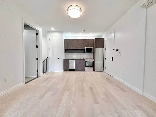 Rented by Doorway NYC, LLC | media 61