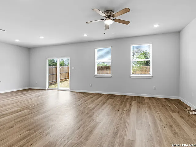 14607 Emerio Dr — Photo 5
