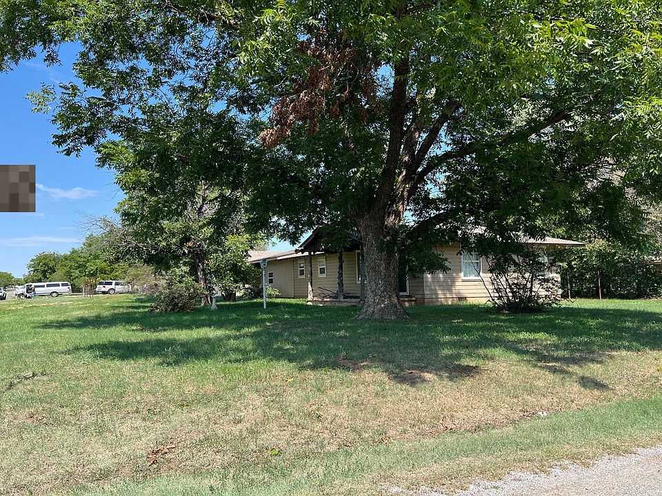 301 N 5th St, Cache, OK 73527 Zillow