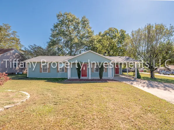 405 W Church St, Cherryville, NC 28021