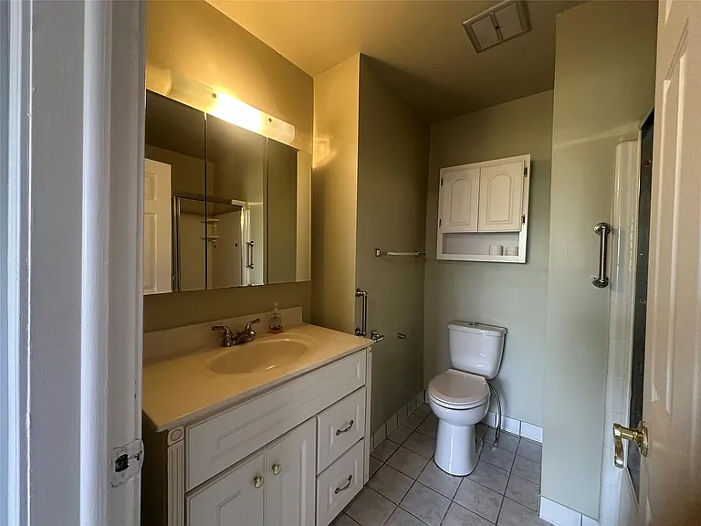 509 E University Dr #506-206 — Photo 12