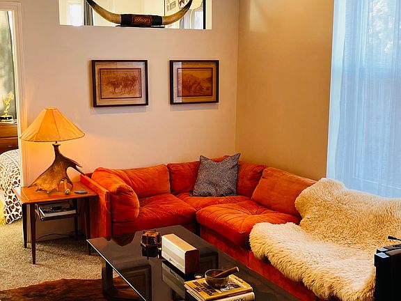 3rd image of 1310 N Artesian Ave APT 3F
