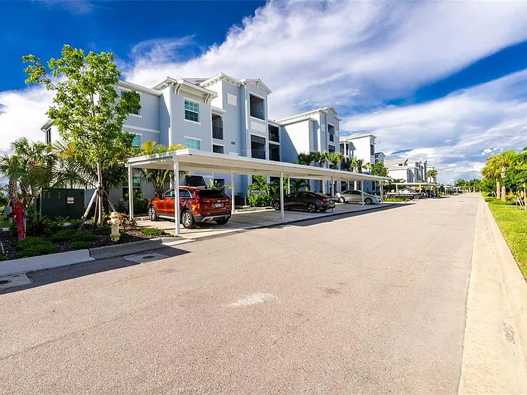 14141 Heritage Landing Blvd #935 — Photo 37