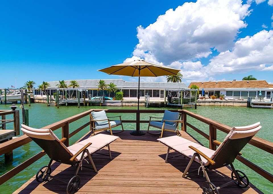 343 Boca Ciega Point Blvd S, Saint Petersburg, FL 33708 MLS U8199816