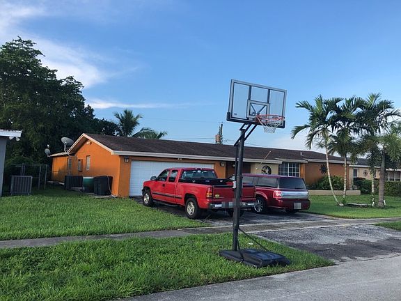 3rd image of 11320 NW 29th Pl