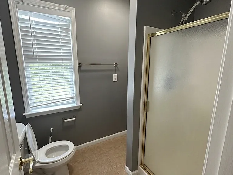 1300 Lomond Dr — Photo 25