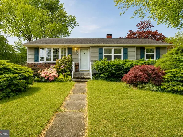 306 9th St, Thorofare, NJ 08086