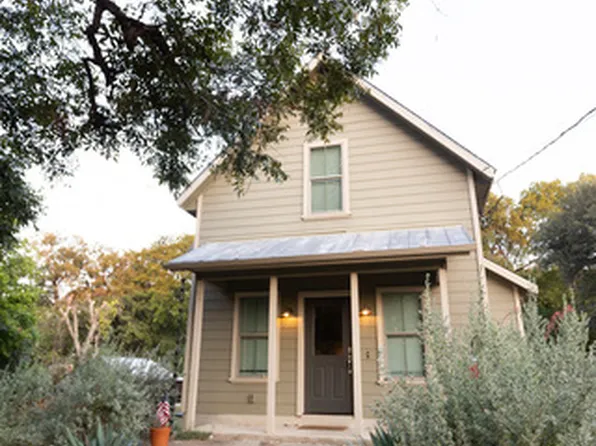 809 Josephine St, New Braunfels, TX 78130