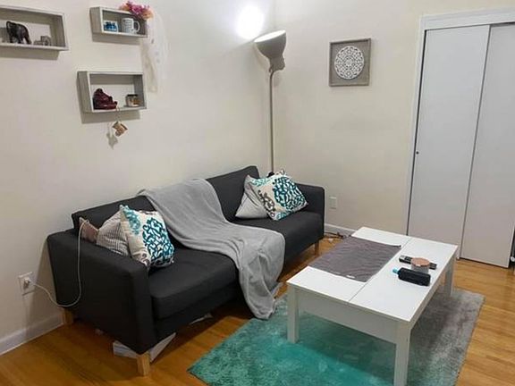 3rd image of 303 E 90th St APT 4C