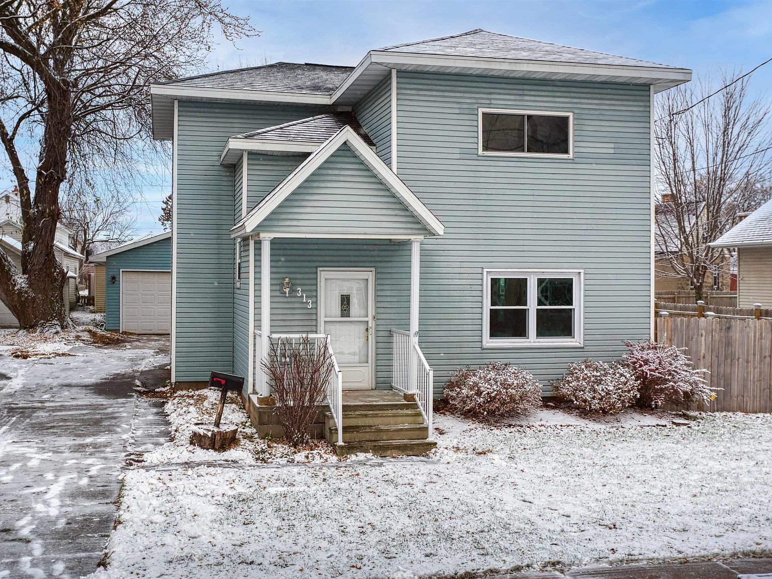 313 Doty St, Kaukauna, WI 54130 Zillow