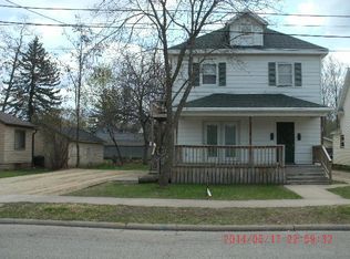 608 1/2 Maiden Ln, Shawano, WI 54166