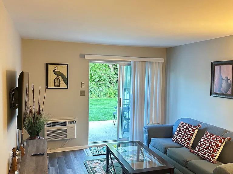1338 W Wyomissing Ct #F — Photo 18