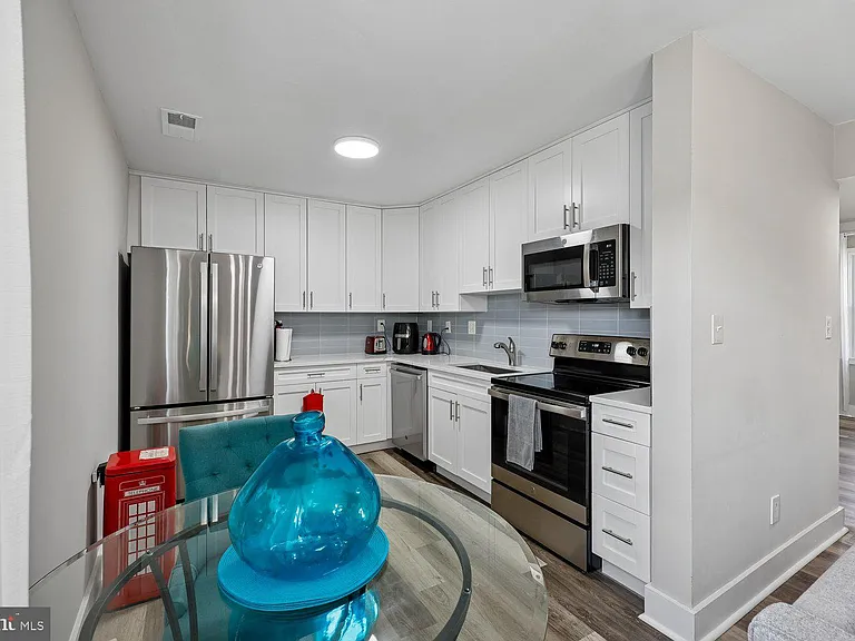 2107 Fort Davis St SE #301 — Photo 8