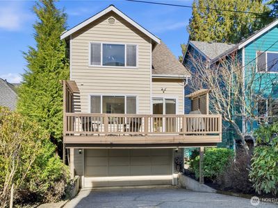 2401 N 65th Street, Seattle, WA, 98103